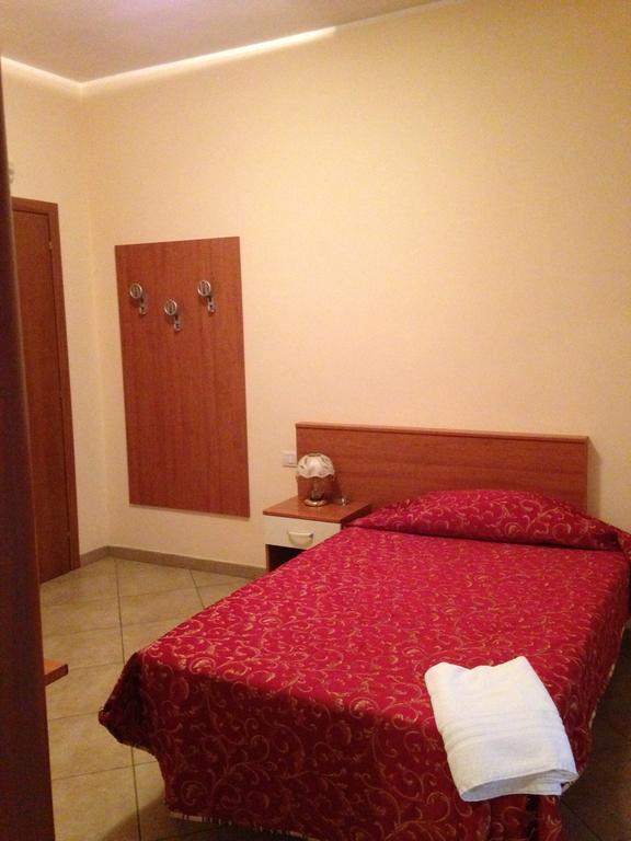 Affittacamere Flavia Roma Остия Антика Стая снимка